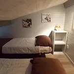 Cosy Kaz Lägenhet *